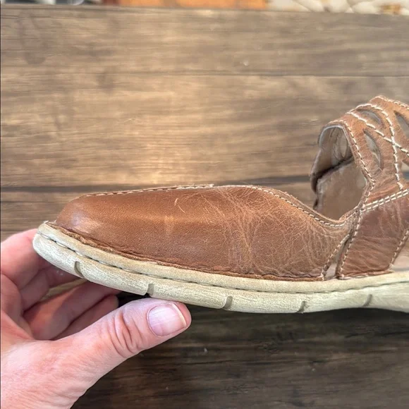 Josef Seibel Women’s Brown Leather Slip-Ons - Picture 5 of 12